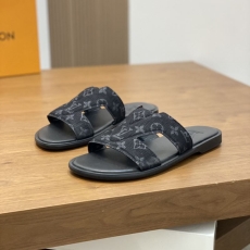 Louis Vuitton Slippers